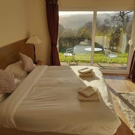 The Bear Inn And Burwash Motel Kültér fotó