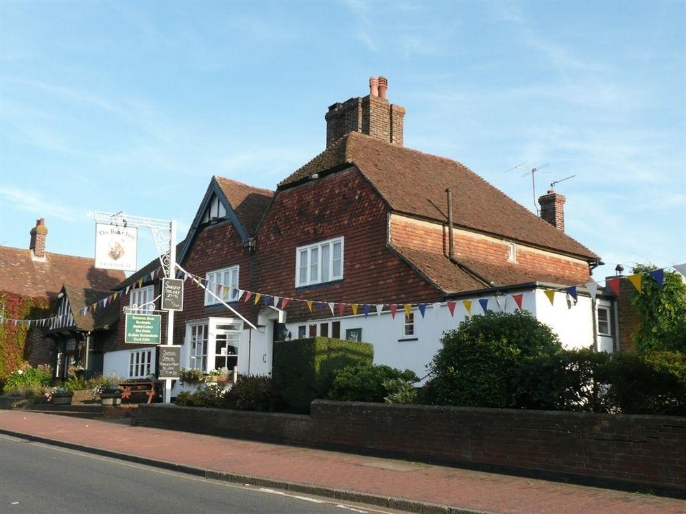 The Bear Inn And Burwash Motel Kültér fotó