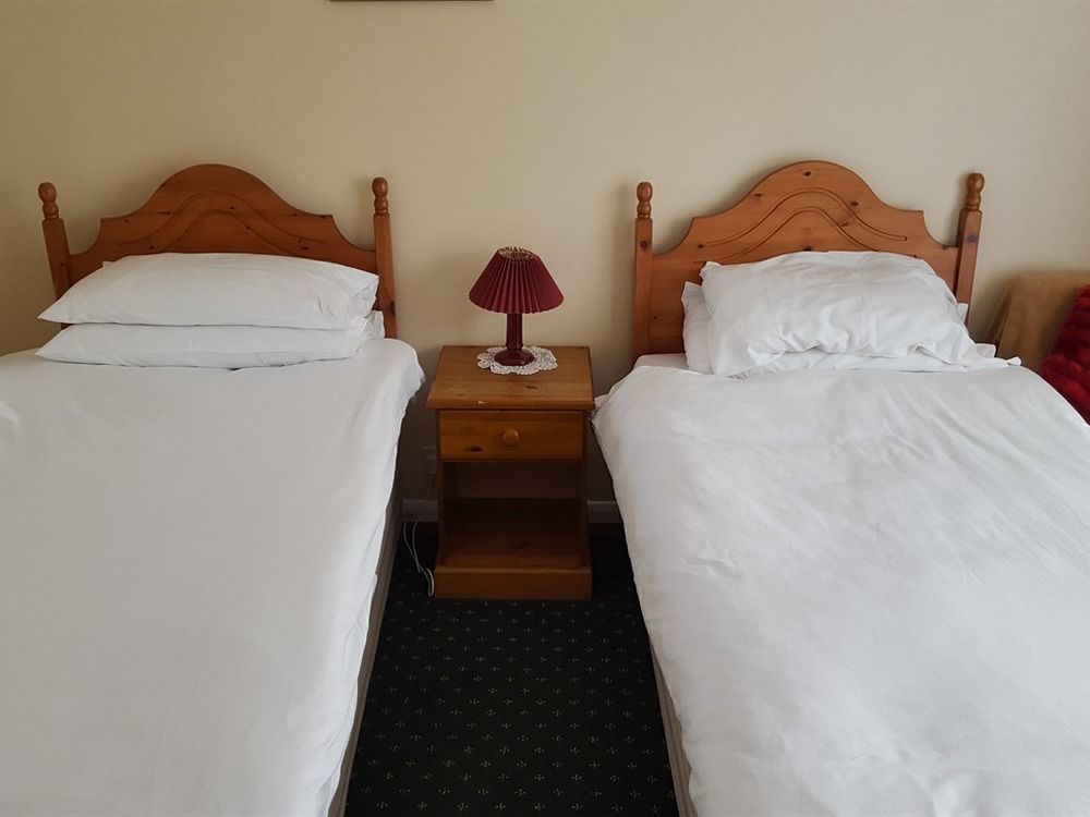 The Bear Inn And Burwash Motel Kültér fotó